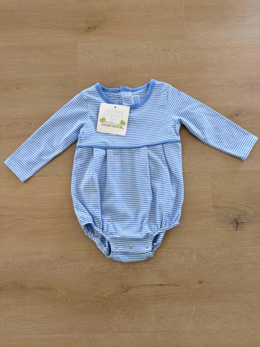 Light Blue Stripe Long-Sleeve bubble